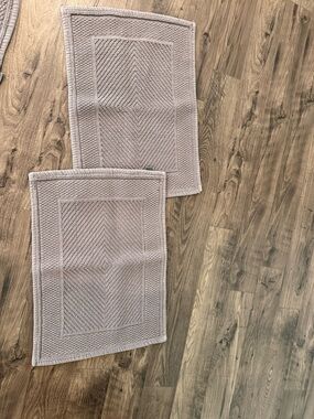 Gray Bath Mats - Small